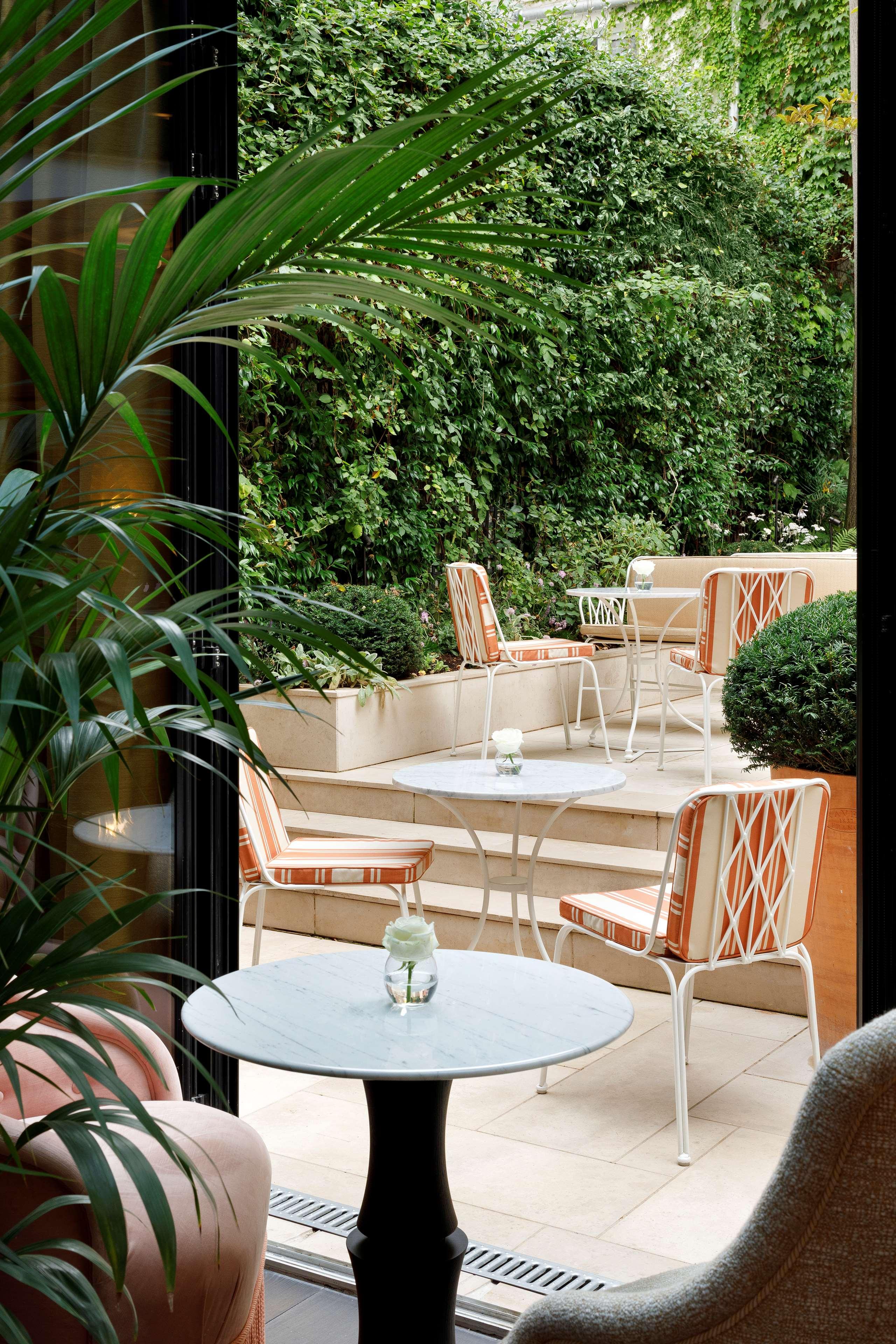 Le Belgrand Hotel Paris Champs Elysees, Tapestry by Hilton - Tap to explore photos