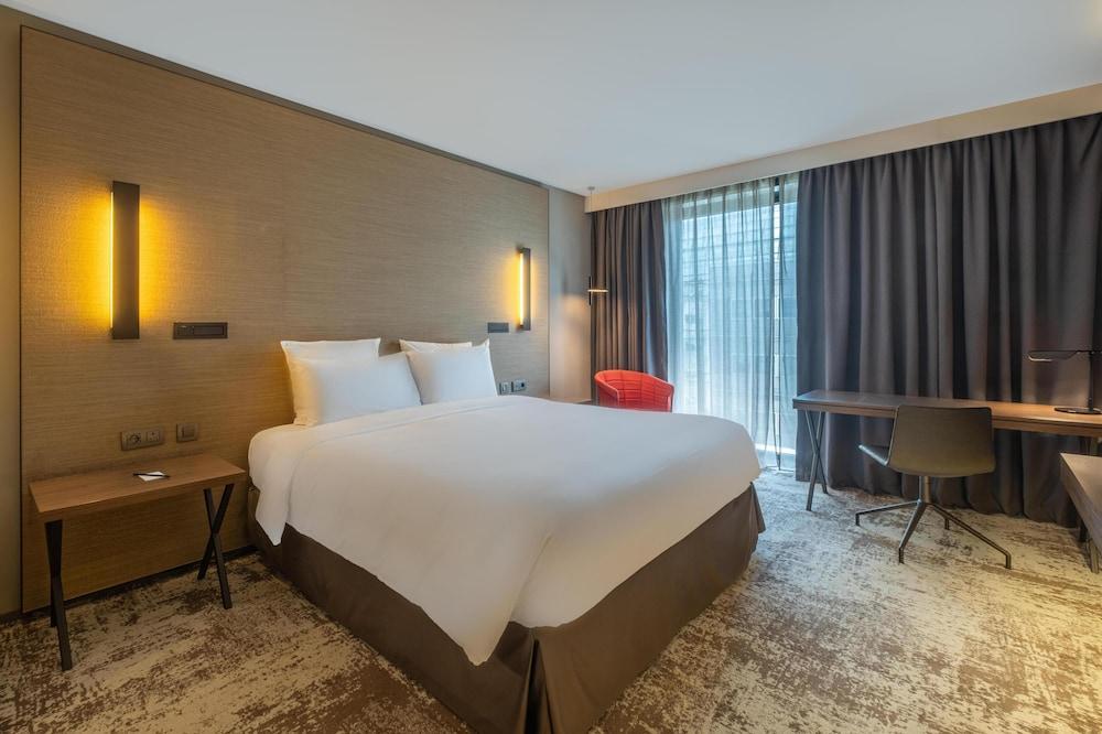 Radisson Blu CDG Airport Terminal Hotel, Paris Room Type - Standard Room