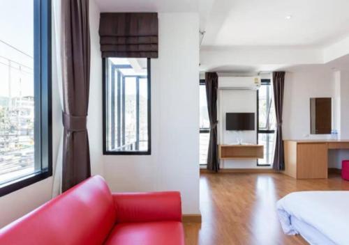 Buk Inn Hotel SHA Plus - Tap to explore photos
