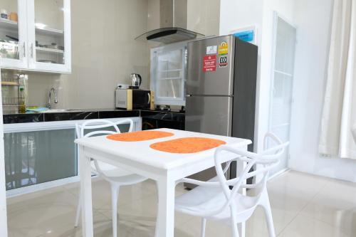 Baan Poon Garden Room Type - Deluxe King Room with Terrace