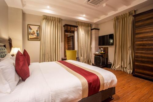 Hotel Pabera Heritage Boutique - Tap to explore photos