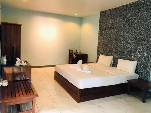 PTK BEACH - Tap to explore photos