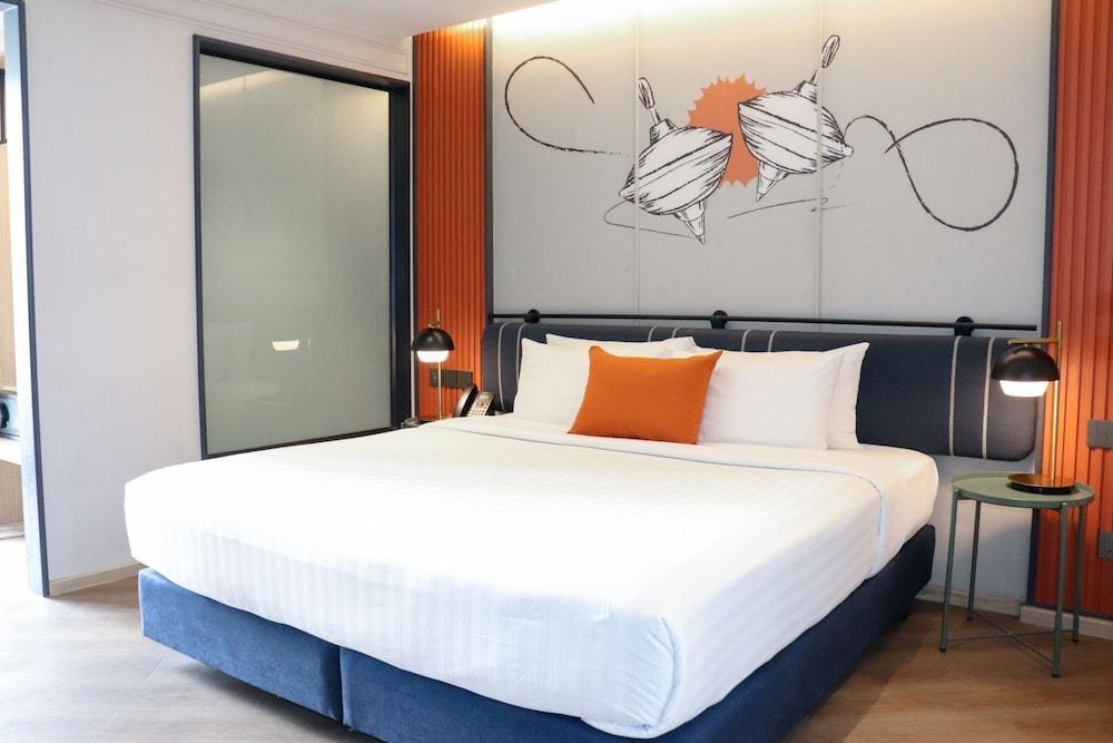 The Quart Ruamrudee by UHG Room Type - Superior King Room