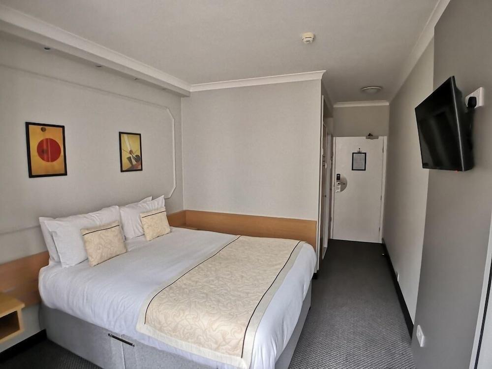 Lancaster Hall Hotel Room Type - Superior Double Room