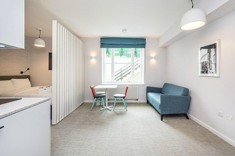 Trendy Studios PRIMROSE HILL - Tap to explore photos