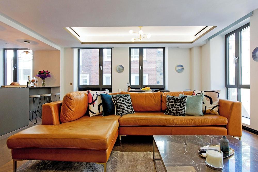 37GS Residences Room Type - GS8 - 2 Bed Superior
