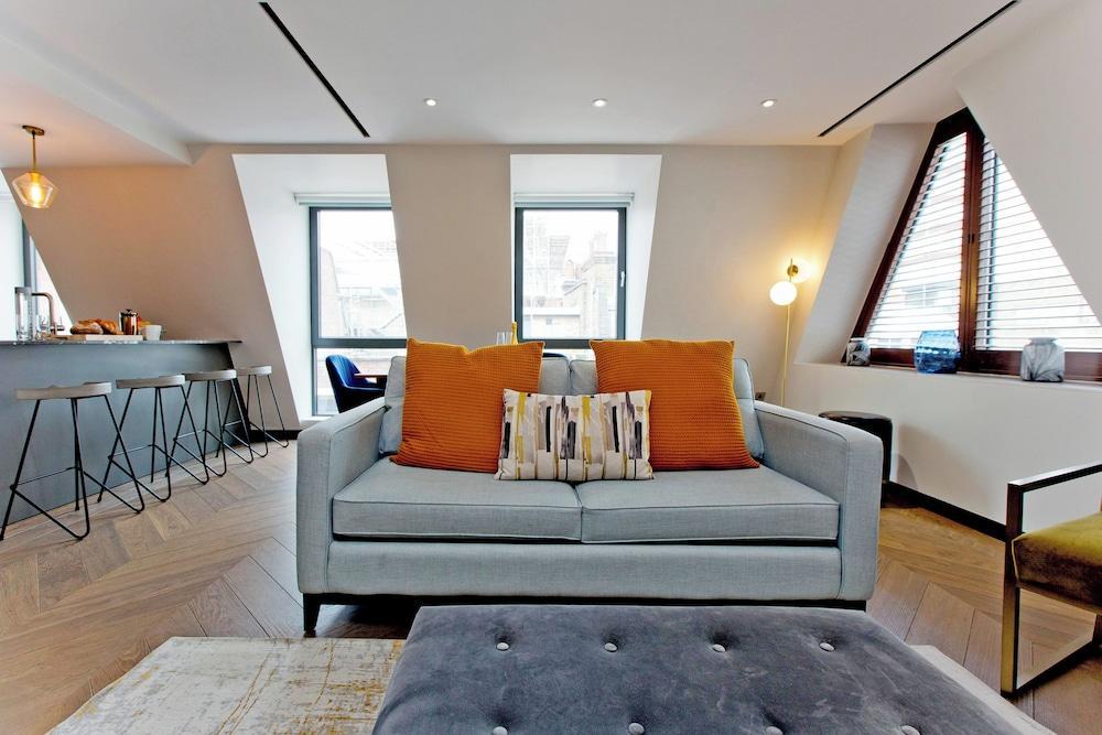 37GS Residences Room Type - GS16 - 2 Bed Superior