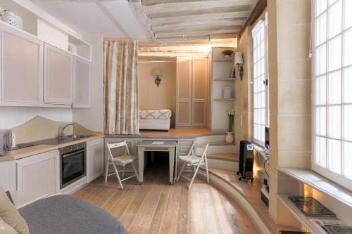 Louvre Charmant Studio Room Type - One-Bedroom Apartment