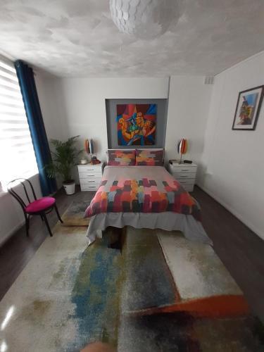 BIG BEN'S SHADE Room Type - Two-Bedroom Apartment