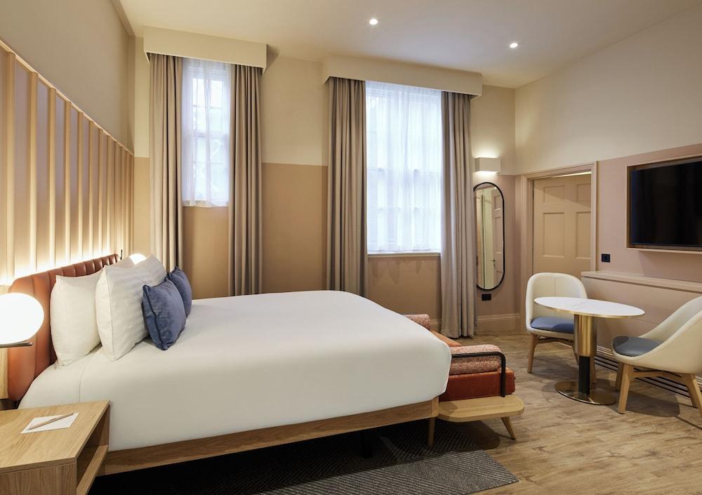 master Cannon Room Type - Studio Apartment