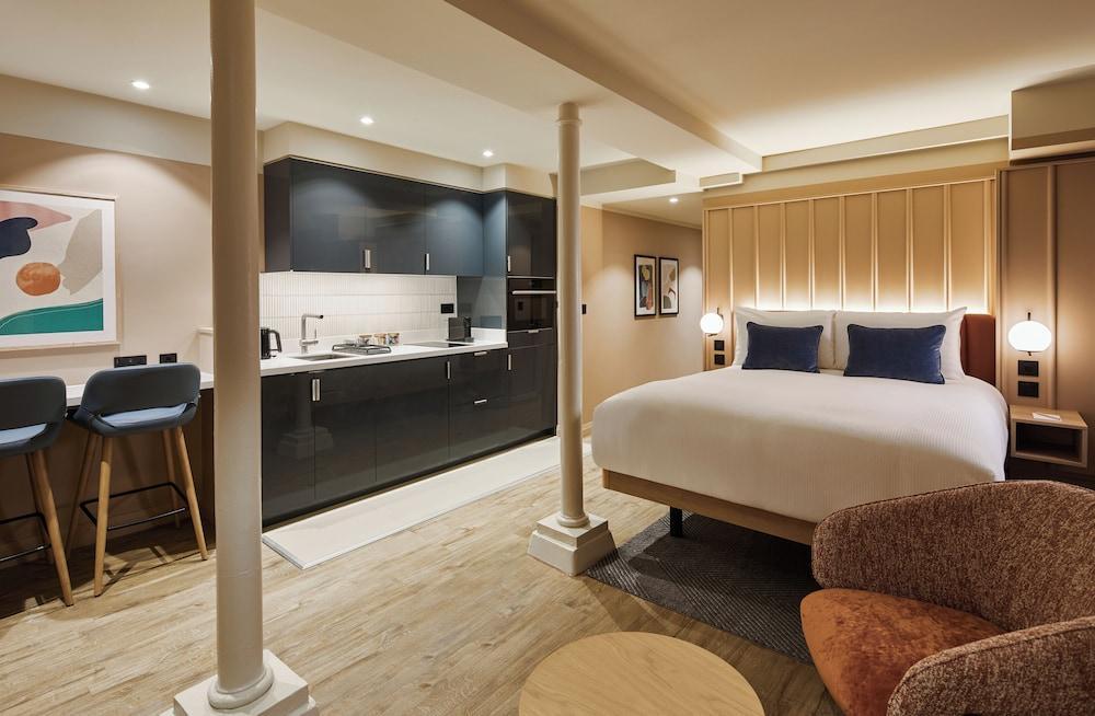 master Cannon Room Type - Lower Ground Studio Apartment