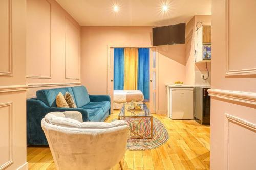 Suite Anna in Paris Republique - Tap to explore photos
