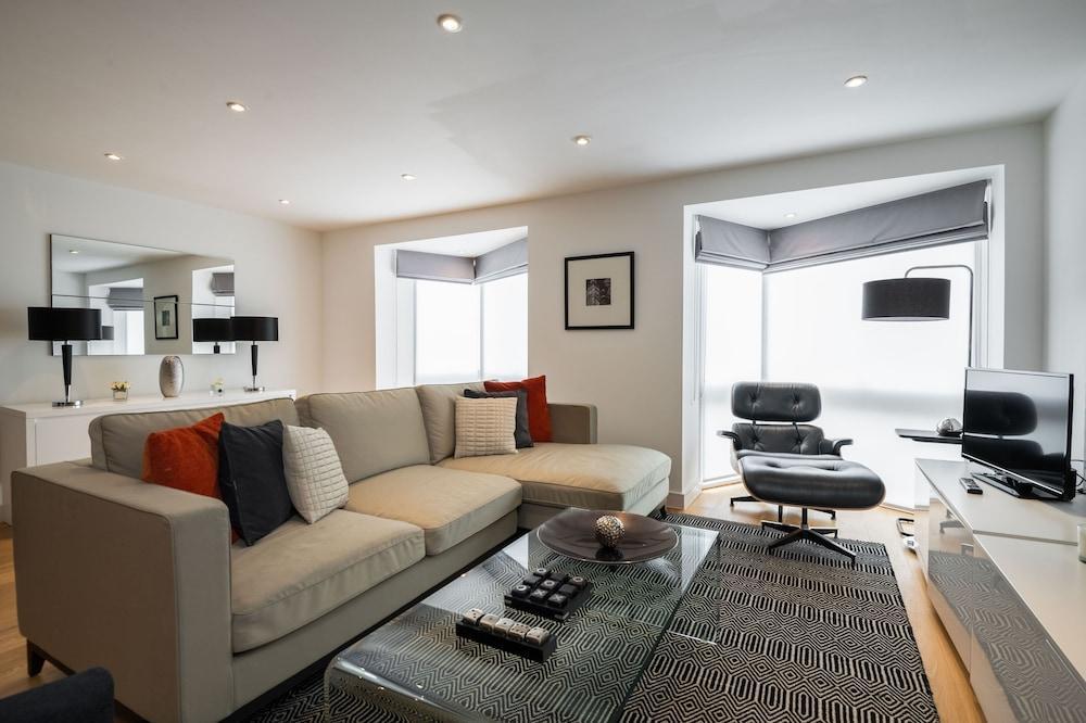 Trendy Queens Park Home Close to Hampstead by Underthedoormat - Tap to explore photos