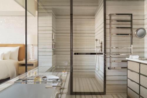 Cheval Blanc Paris & Dior Spa Cheval Blanc Paris Room Type - Balcony Deluxe Room
