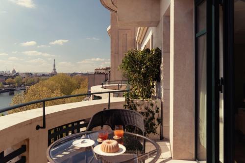 Cheval Blanc Paris & Dior Spa Cheval Blanc Paris Room Type - Balcony Junior Suite