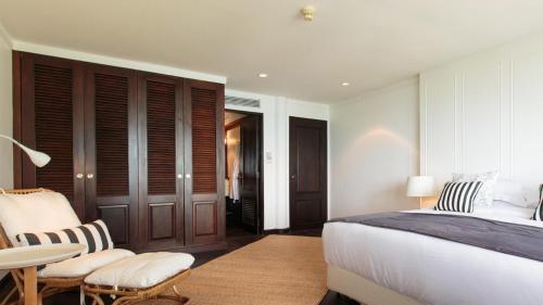 Luxury Baan Hansa @ 5-star Taling Ngam Hotel - Tap to explore photos