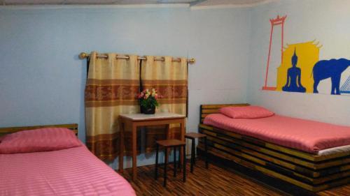 The Kong Room Type - Deluxe Twin Room