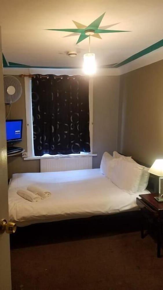City View Hotel Roman Road Room Type - Economy Double Room
