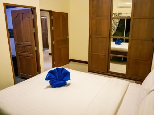 Villa Tanya, 3 Bed with Private Pool and Jacuzzi - Tap to explore photos