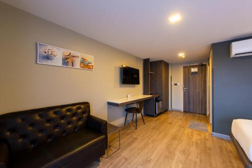 BB Glass House Pattanakrn บีบี กลาสเฮ้าส์ พัฒนาการ Room Type - Twin Room