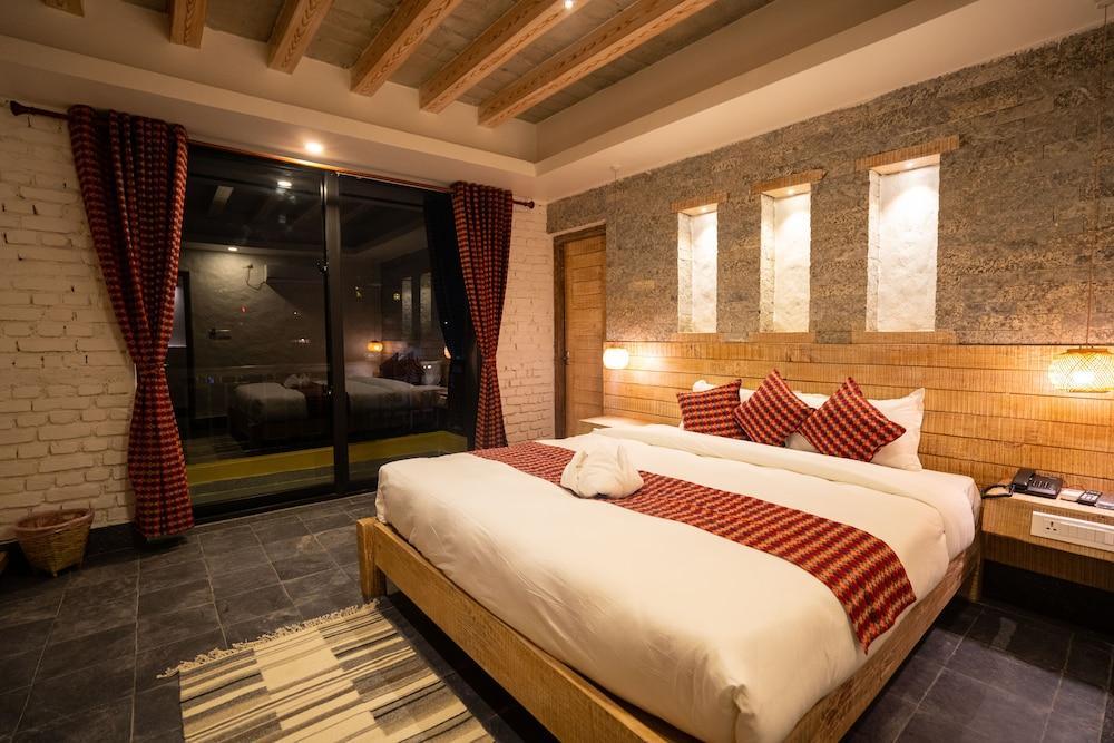 HOTEL MERA PEAK PVT LTD Room Type - Deluxe Double Room