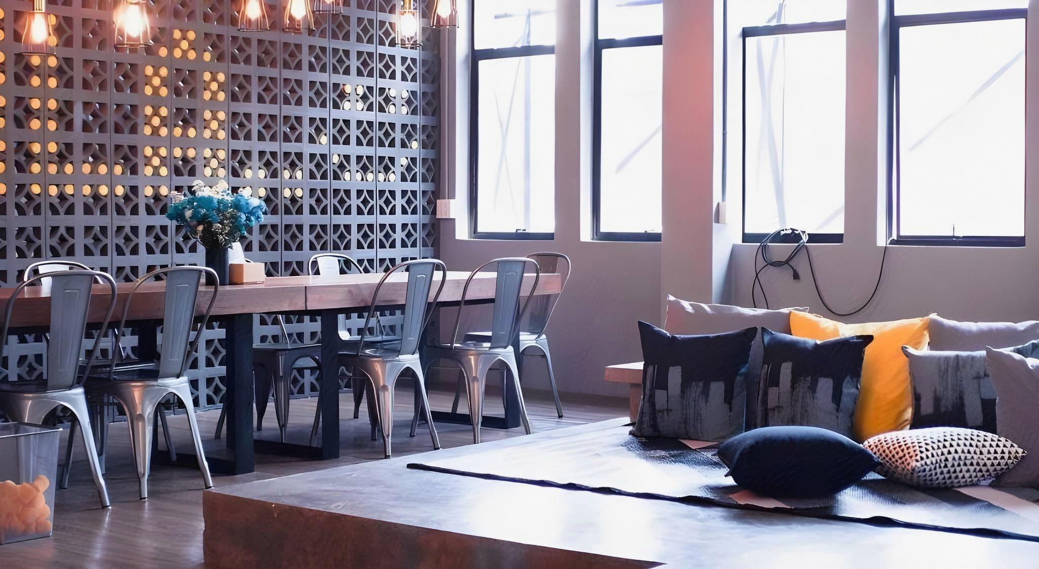 Silom Space Hostel - Tap to explore photos