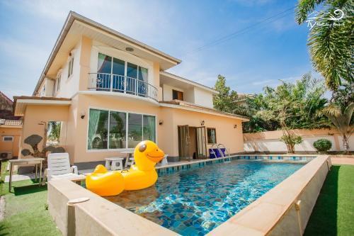 TY Holiday Resort Room Type - Eight-Bedroom Villa with Private Pool 220 TY Holiday Resort Room Type - Eight-Bedroom Villa with Private Pool 220