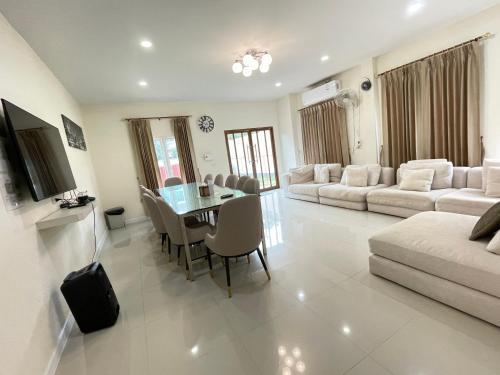 TY Holiday Resort Room Type - Villa with Private Pool