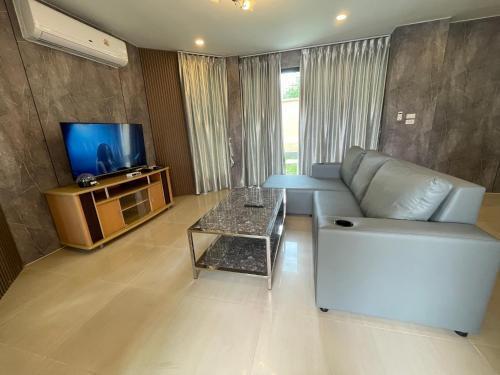 TY Holiday Resort Room Type - Seven-Bedroom Villa with Private Pool 226