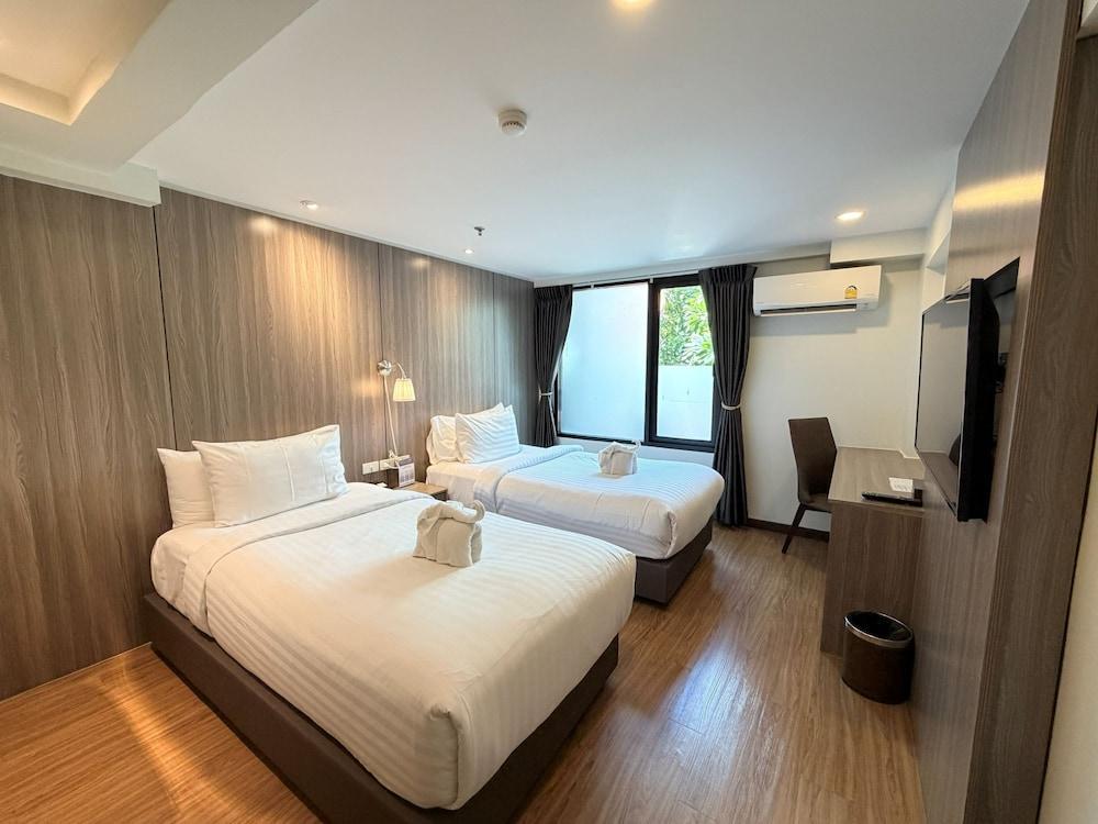 StayAt Bedever Bangkok Hotel Room Type - Deluxe Twin Room
