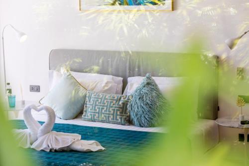 Villa Turquoise - Tap to explore photos