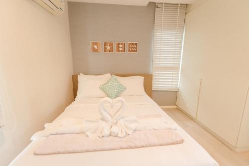 Movenpick Pool Villa by Hello Pattaya - Tap to explore photos