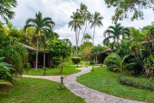 Satva Samui Yoga and Wellness Resort - Tap to explore photos