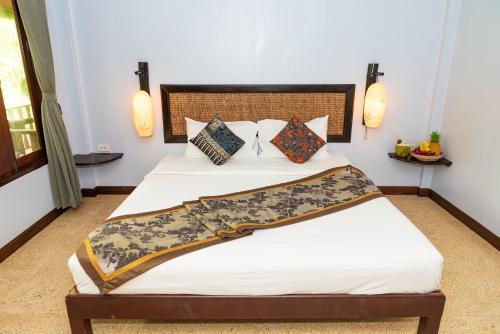 Satva Samui Yoga and Wellness Resort - Tap to explore photos