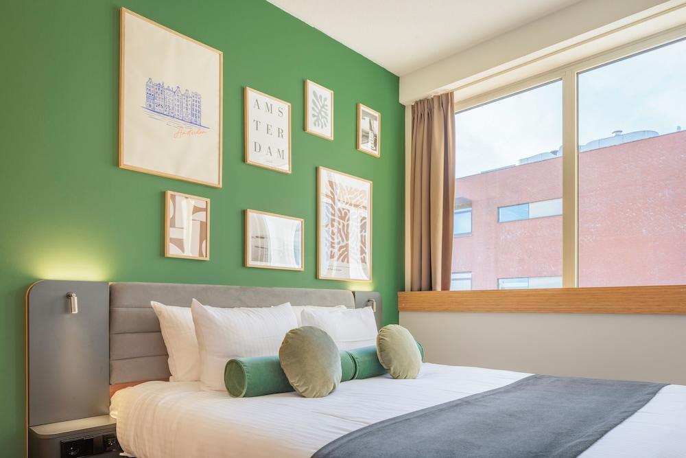 Maxhotel Amsterdam Airport Schiphol Room Type - Superior Room