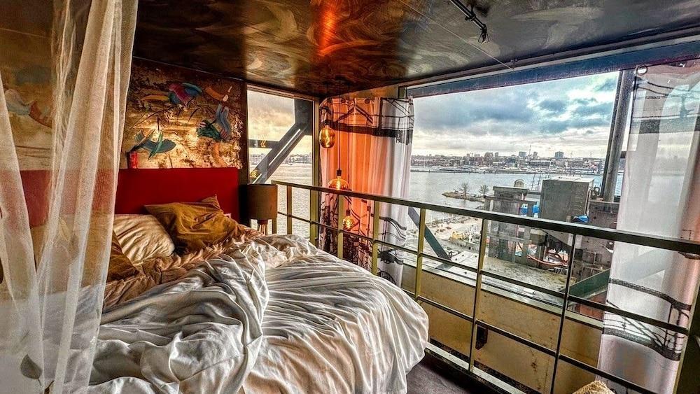 Crane Hotel Faralda Amsterdam Room Type - Design Suite, Tower (Free Spirit)