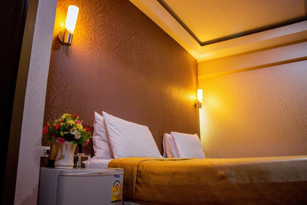 Visiting Card Hotel & Resort - Tap to explore photos