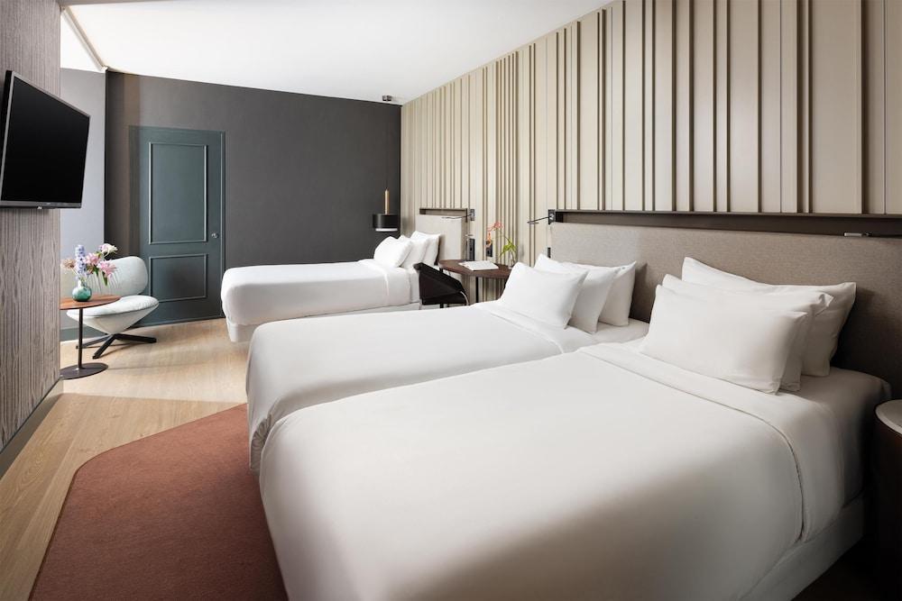NH Collection Amsterdam Flower Market Room Type - Superior triple