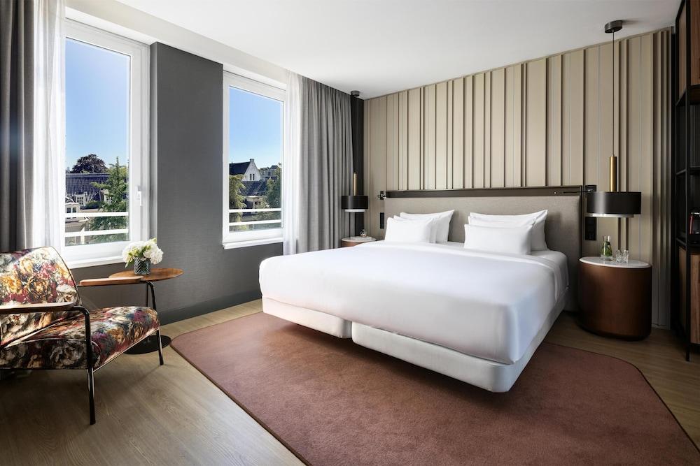 NH Collection Amsterdam Flower Market Room Type - Premium View Room