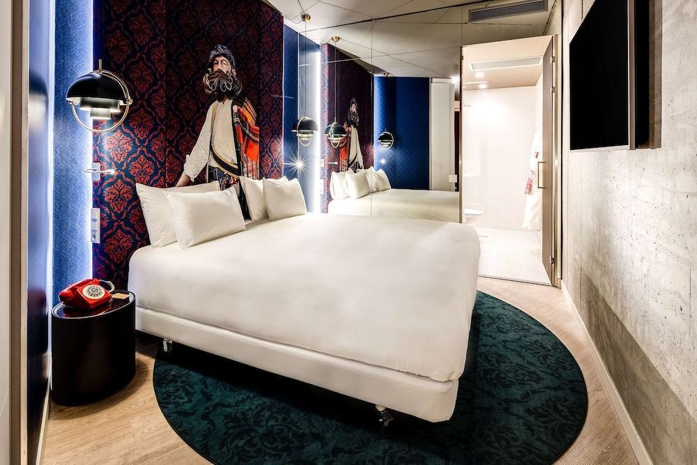 Nhow Amsterdam Rai Room Type - nhow Deluxe View Room