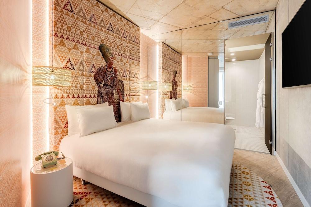 Nhow Amsterdam Rai Room Type - nhow Deluxe Room