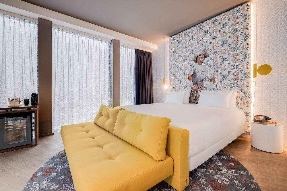 Nhow Amsterdam Rai Room Type - nhow Premium Corner Room