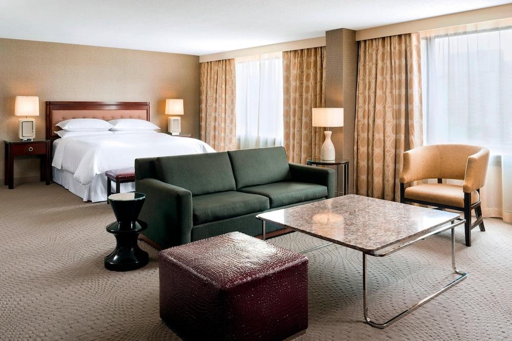 Sheraton Centre Toronto Hotel Room Type - Suite, 1 King Bed with Sofa bed
