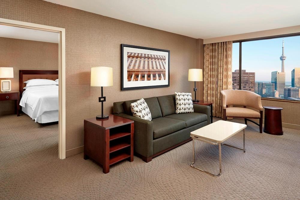 Sheraton Centre Toronto Hotel Room Type - Club Suite, 1 Bedroom
