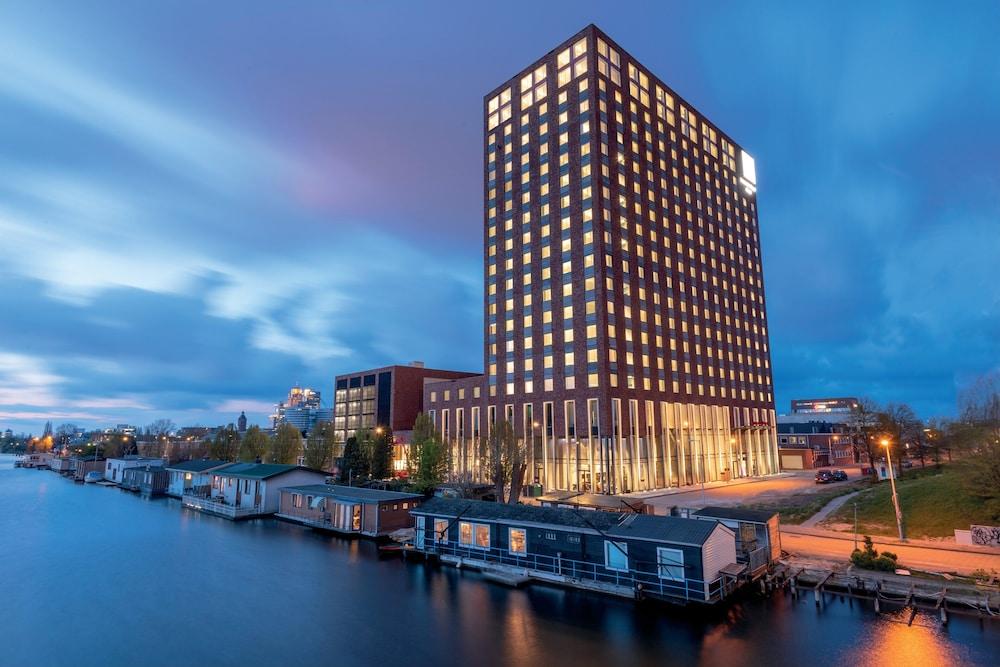 Leonardo Royal Hotel Amsterdam - Tap to explore photos