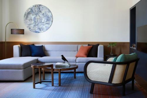 Kimpton Saint George, an IHG Hotel - Tap to explore photos