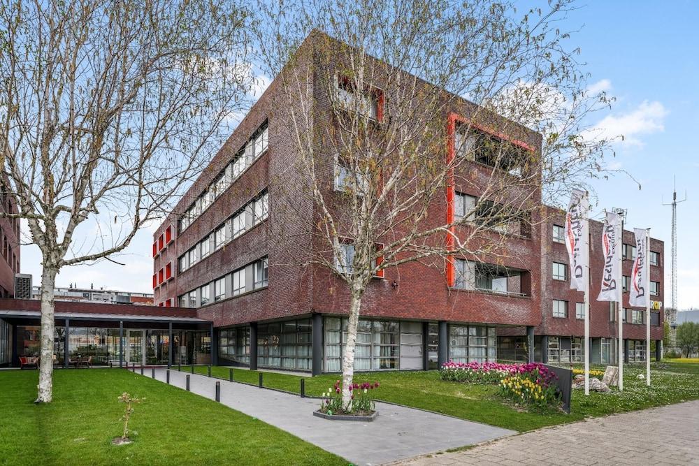 Executive Residency by Best Western Amsterdam Airport - Tap to explore photos