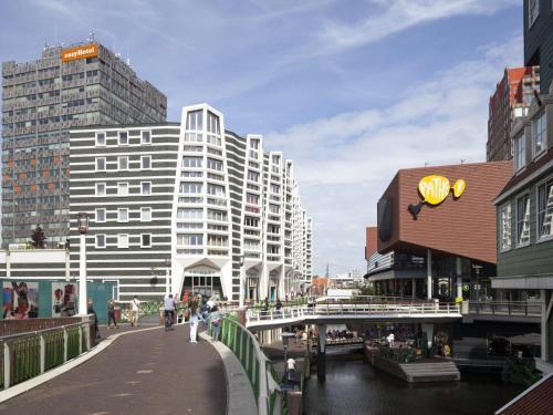 easyHotel Amsterdam Zaandam - Tap to explore photos