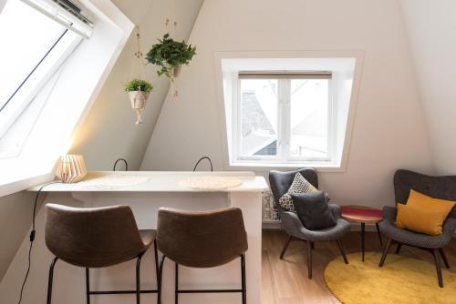 Saint Claire Studio's Room Type - Deluxe Double Room with Shower