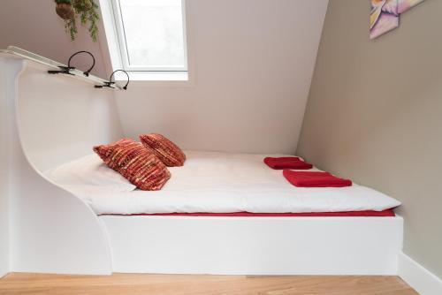 Saint Claire Studio's Room Type - Deluxe Double Room with Shower